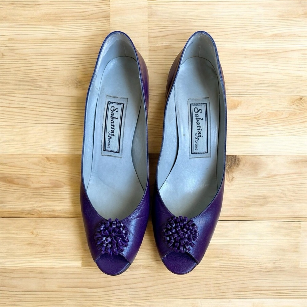 Vintage Purple Heels, peep toe, flower, Sabotini of Florence, size 6.5-7